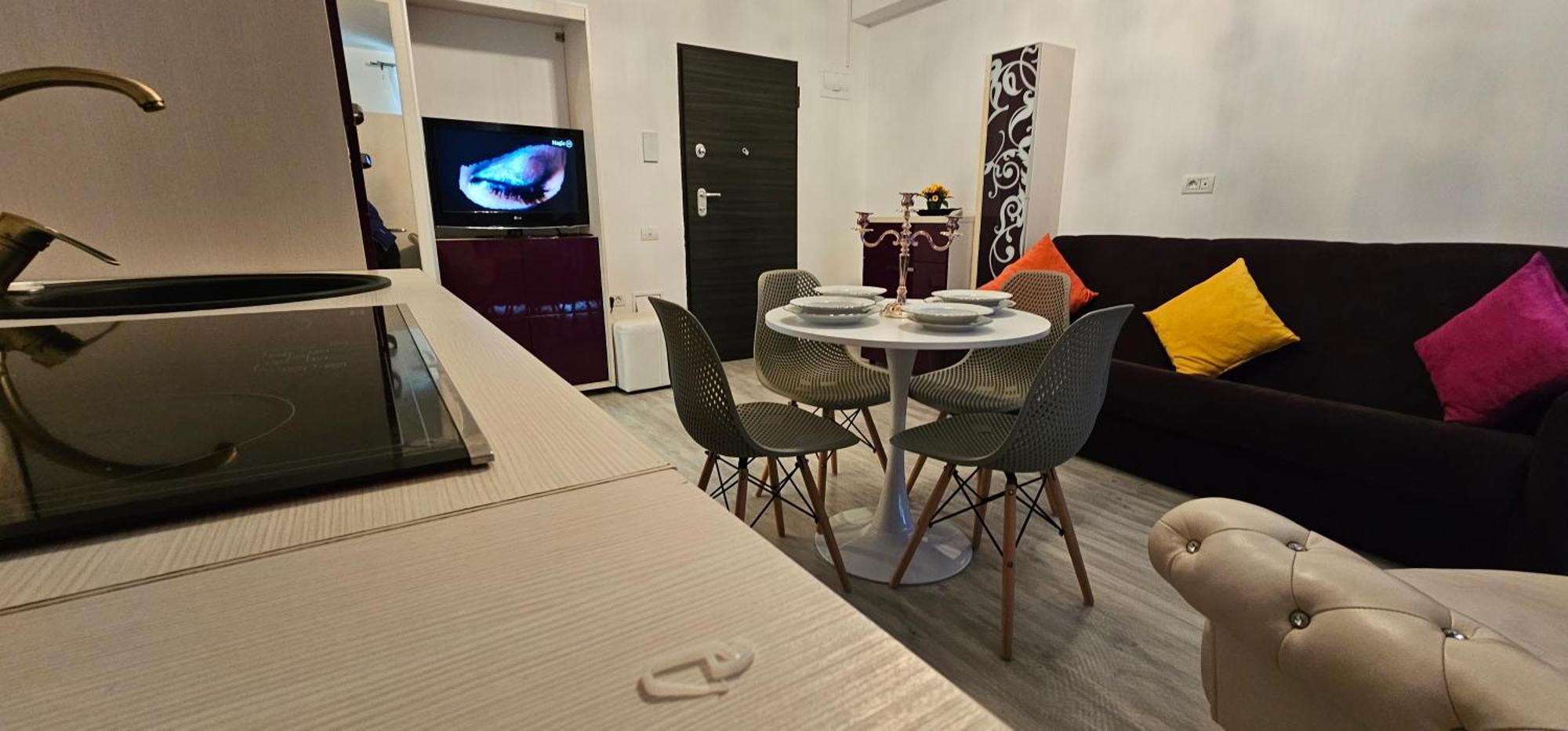 Luxury Aparthotel Promenada In Building Stefan Prima Linie La Mare Navodari Luaran gambar